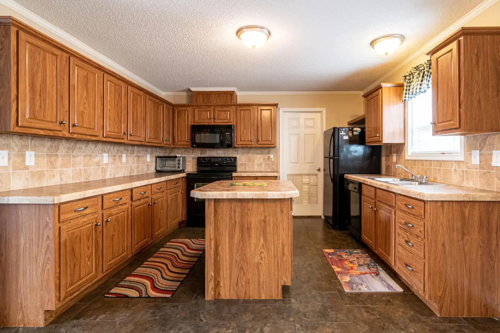Cabinet Refacing Cost Victoria | By the Foot